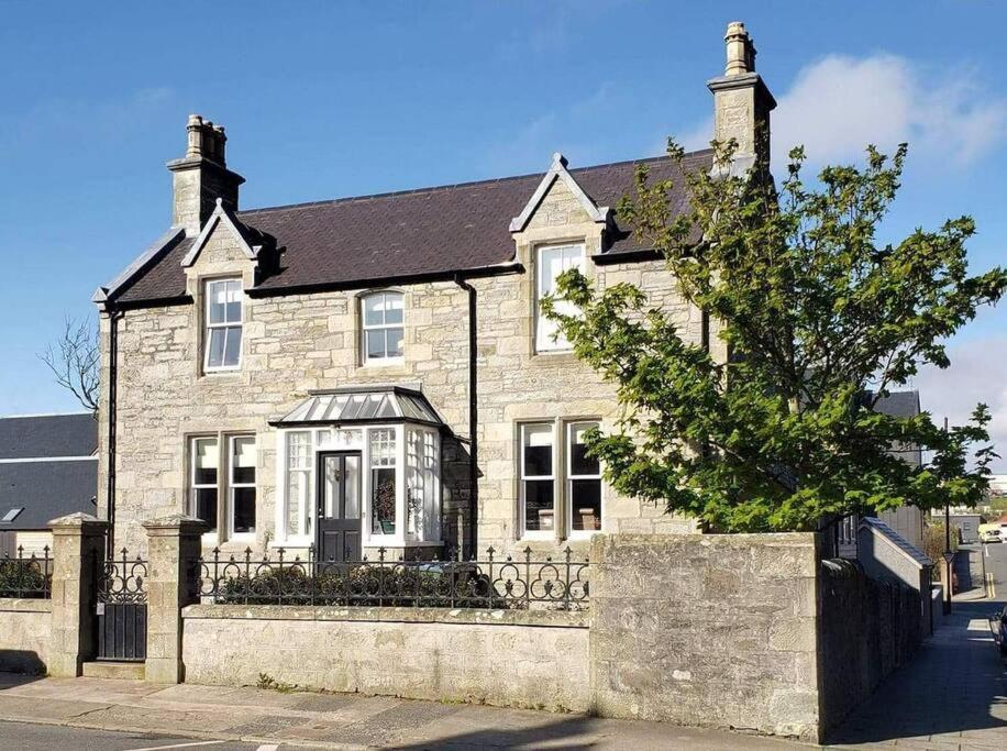 Beautiful 3-Story Townhouse In Central Lerwick Vila Exterior foto